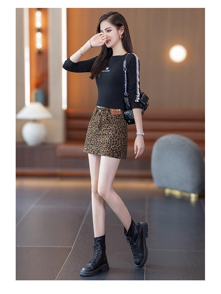 Retro Spicy Girl Leopardenmuster High Waist Denim Bodycon Midi-Rock für Herbst/Winter 2025