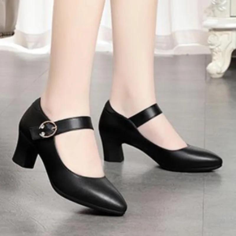 Pointed Square Heel Solid Color Comfortable Women's Sandals Rubber Large Size Buckle Crystal High Heels Banquet Summer Fashion