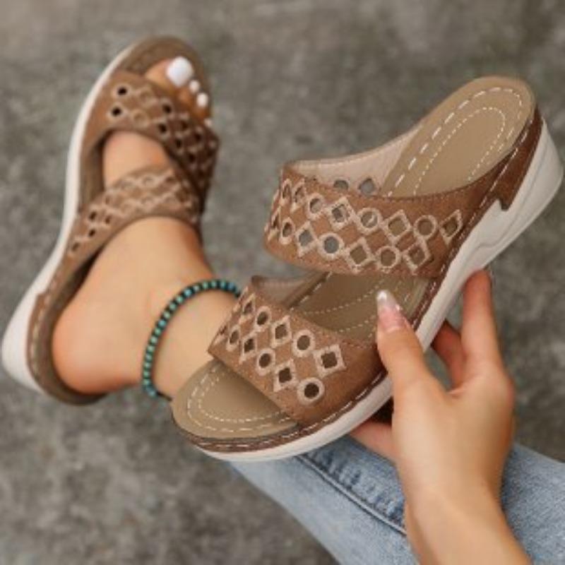 Foreign Trade Large Size Wedge Heel Women's Slippers Summer New European and American Wedge Heel One Word with Cool Slippers