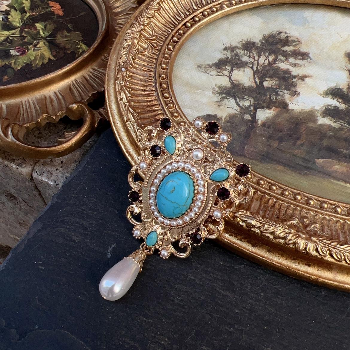 

Винтажная женская мужская брошь в форме креста с жемчугом, кристаллами, в стиле барокко, значки, ретро, дворцовая подвеска, дамская, для банкета, вечеринки, булавка, аксессуары, подарок