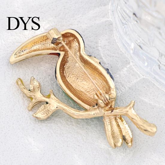 Enamel Bird Jewelry Toucan Brooch Pin for Women Men, Alloy Lapel Coats Pin, Clothing Accessories Suits Dresses Handbags Hats Artistic Shirts