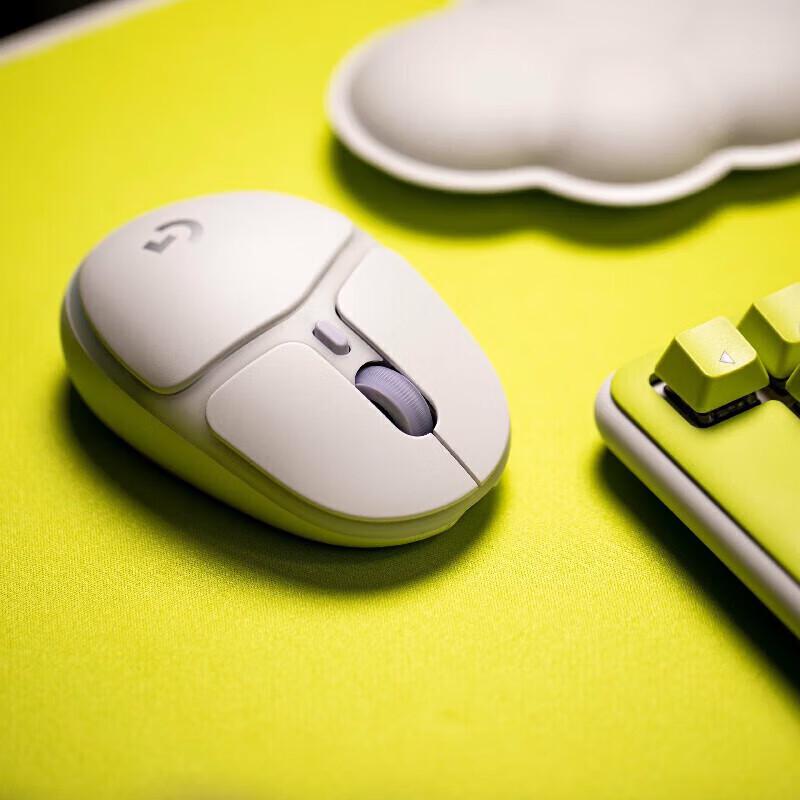 Logitech G705 Aurora Series Wireless Ergonomic Gaming Mouse