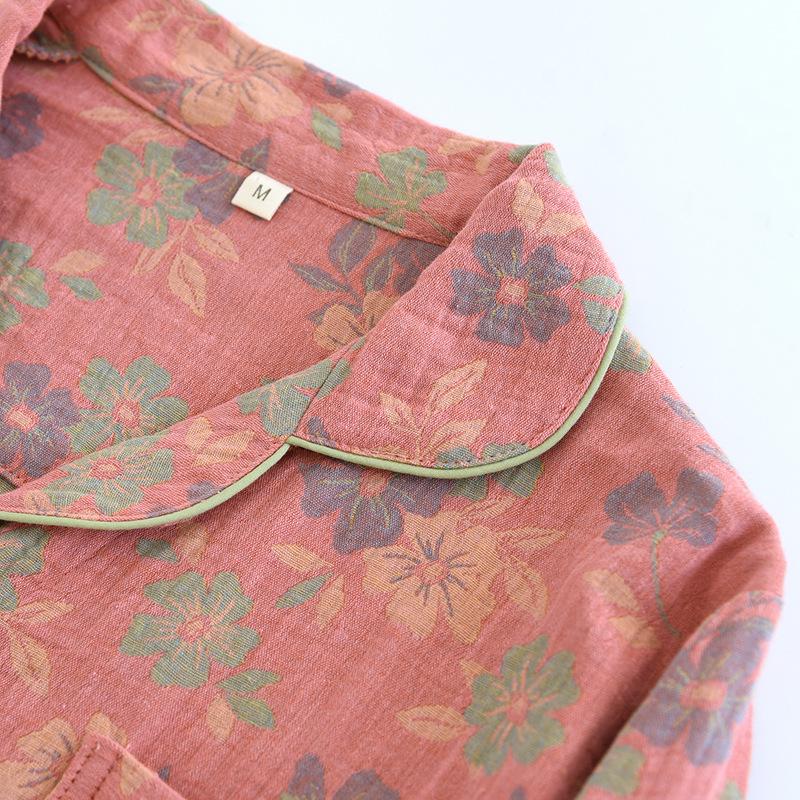 New 2024 Women's Floral Cotton Pajamas Set - Long-Sleeve, Turn-Down Collar, Double-Layer Gauze for Spring and Autumn.