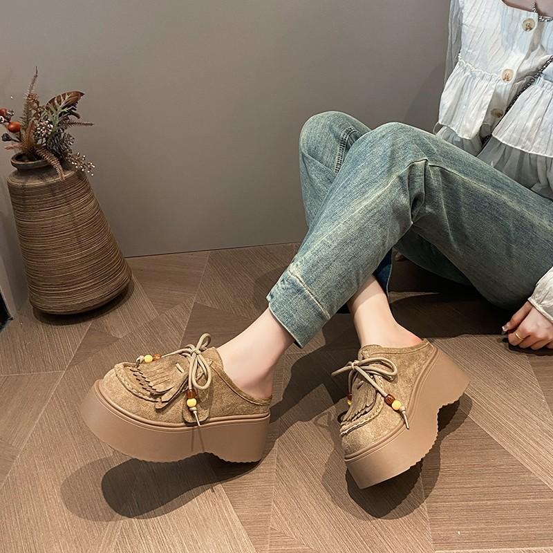 Mattes Leder Dicksohlige Fransen-Loafer für Damen 2025 Herbst neue Modelle, kleine Erhöhung, runde Spitze zum Schnüren, Taschenkopf Halbschlappen