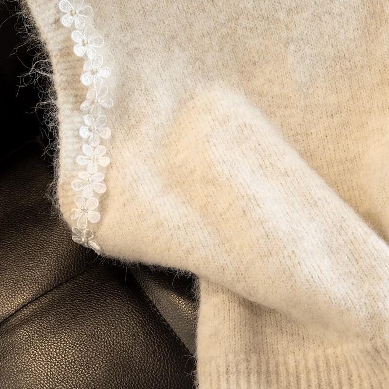 Si Bo She Women's Round Neck Beaded Layered Vest