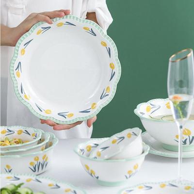 Zestaw ceramicznych miseczek w kwiaty Gospodarstwo domowe Tulipan Kolor podszkliwny Miseczka do ryżu Talerz na warzywa Kombinacja talerzy Zestaw zastawy stołowej Zastawa stołowa i pałeczki