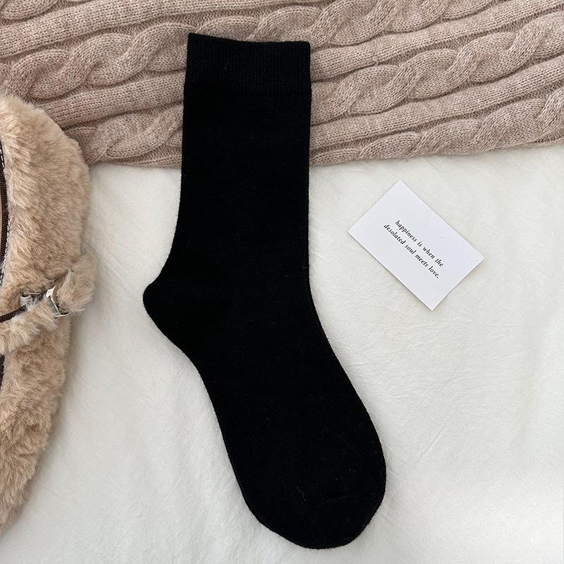 

Winter Wool Socks - Children s Silk From Silkworms, Moisturizing, Antibacterial, Deodorizing, Mid-calf Socks, Warm, Without Bones 1 pair чорний