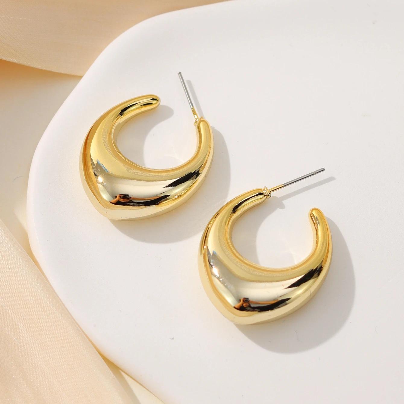 

Simple Smooth Big Heart Drop Earring for Women Irregular Creative CCB Gold Color Geometric Elegant Sweet Zircon Girl Gift