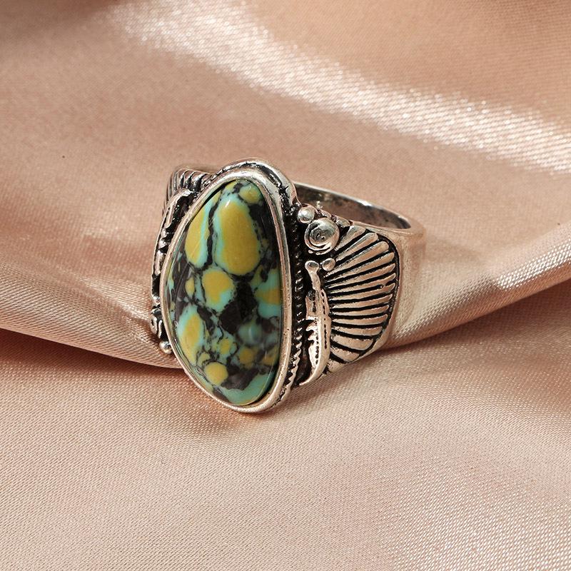 Stylish Geometric Turquoise Carved Alloy Ring