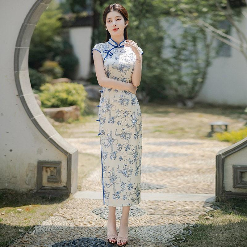 Elegant Sleeveless Chinese-Inspired Long Cheongsam Dress Women 2026 Retro Style With Stand Collar Medium