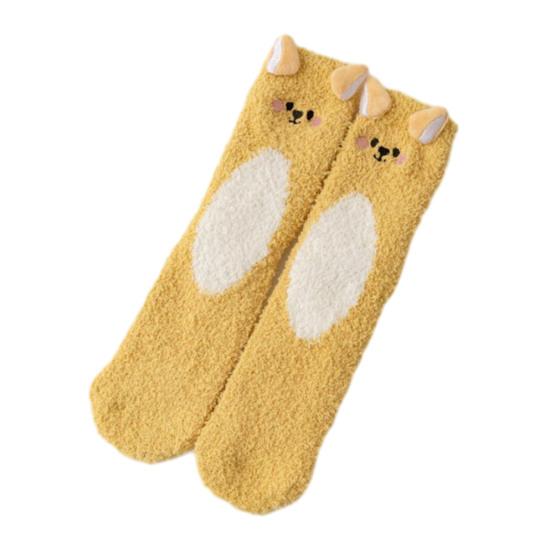 1 pár spacích ponožek kreslený zvířecí design zesílený korálový samet teplé zimní ponožky střední délky protiskluzové vnitřní zimní ponožky