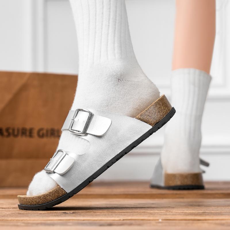 Fashion Quick Dry Man Slippers Outdoor Sandals Stylish Designer Half Drag Fashion Leather Casual Summer Flats Comfortable Beach Slippers