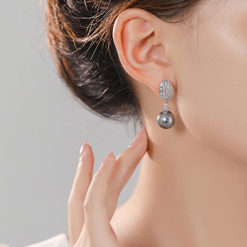 Silver-Gray Zircon Mother-of-Pearl Earrings - Elegant, Versatile, High-End Design