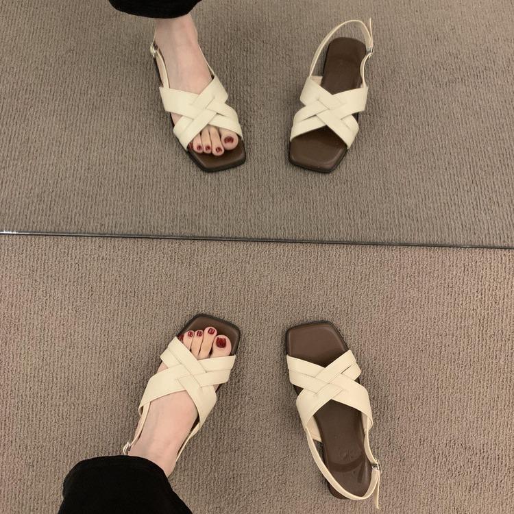 Vintage Versatile Cross with Open-toed Flat Sandals Women's Summer 2025 New Seaside Beach Shoes