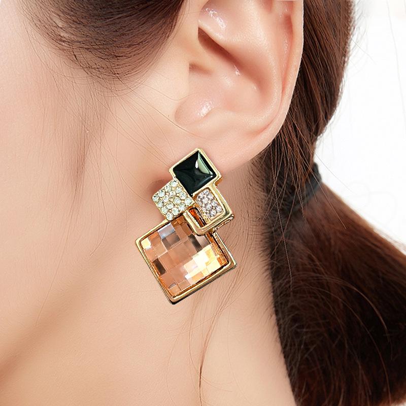 Korean Geometric Square Jewelry Set: S925 Silver Needle Minimalist Earrings & Necklace with Inlaid Diamonds