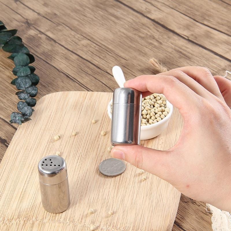 4Pcs Stainless Steel Miniature Salt Shakers Seasoning Box Condiment Holders Easy Carry Spices Container for Restaurant