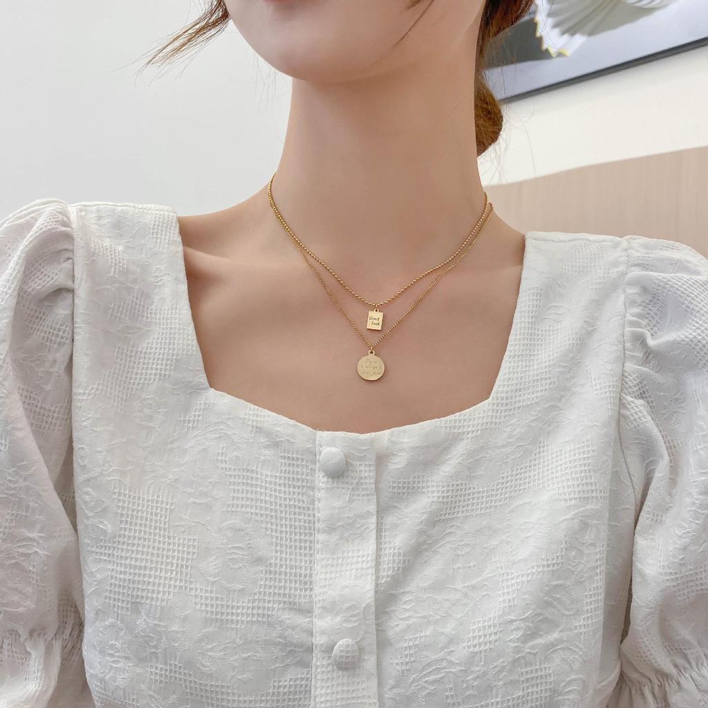 Butterfly Necklace with Color-Retaining Zircon - Fashionable, Versatile Women's Jewelry Accessory.