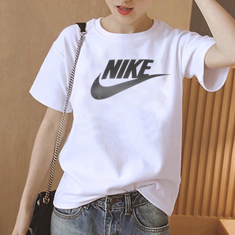 Nike Women's Short Sleeve T-Shirt DX7907-100