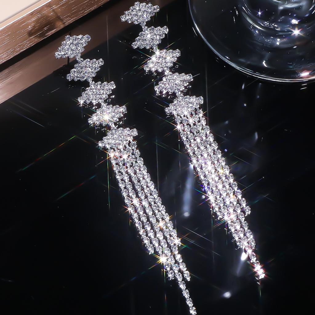 High-end luxury shiny long fringed earrings