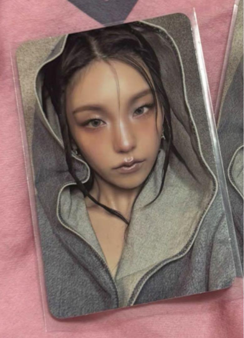 

[Б/У] ITZY Йеджи Воздушная Мишень Американское Ограниченное Издание Бонусная Торговая Карта