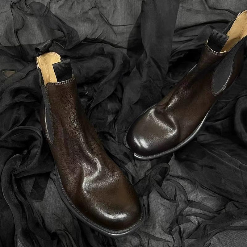 

Челси из коровьей кожи - Коричневая натуральная кожа, Винтажная потертость, Морщинистая щиколотка, Ботинки Мартин в британском стиле 2024 года. 40