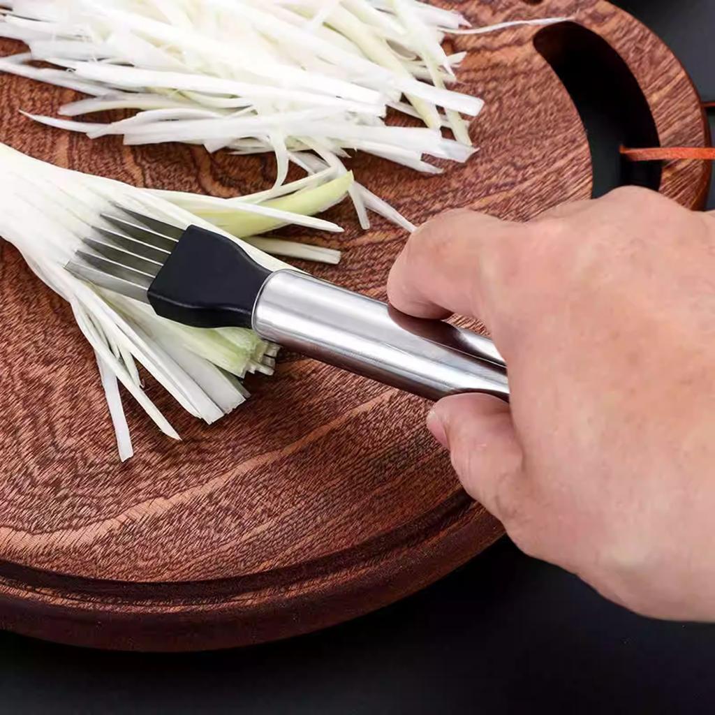 Multi-functional Kitchen Knife with Ultra-fine Handguard for Shredding