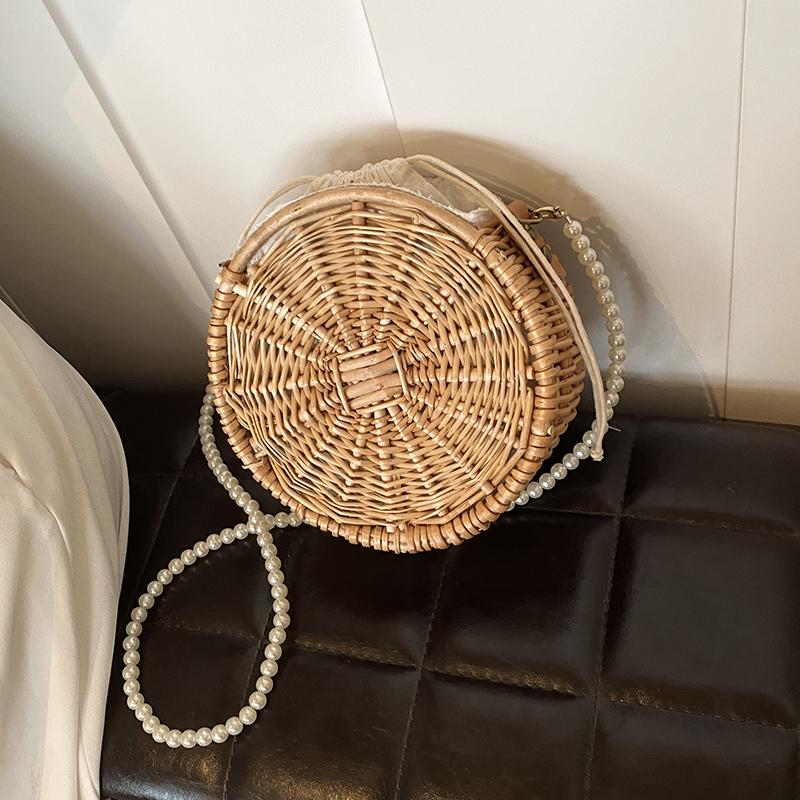 Handwoven Women's Bag Round Bag Shoulder Bag Crossbody Pearl String Design Vine Weaving Luxury Beach Phone Wallet Travel New