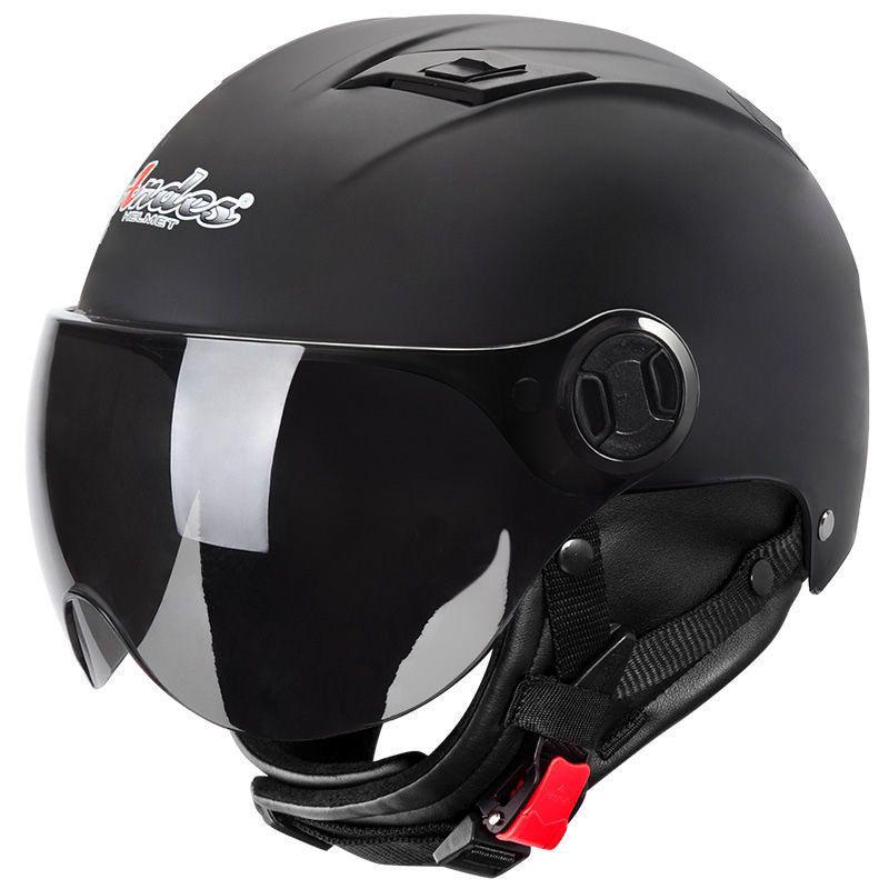 Men s Four Seasons Full Face Flip-up Motorcycle Helmet with Bluetooth and Universal Anti-fog Cap for Winter Warmth.