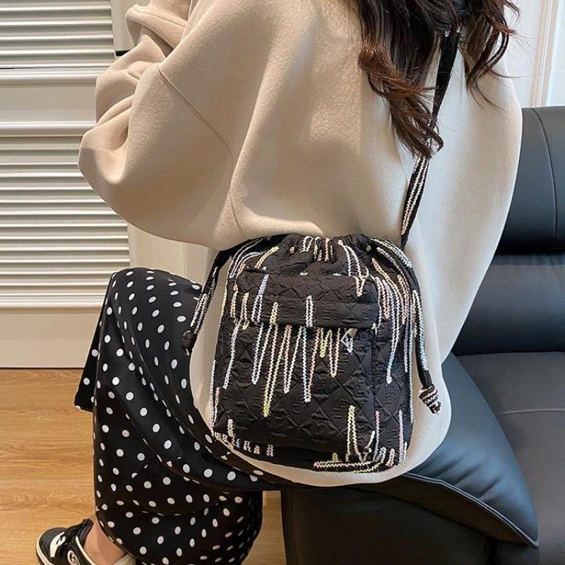 Fashion Rainbow Stripes Embroidery Pleated Bucket Bag Chain Single Shoulder Crossbody Bag Bag