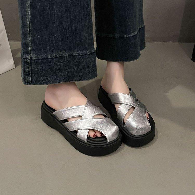 Baotou Half Slippers Women's Outer Wear In the Summer of 2025 New Platform Roman Shoes Comfortable and Fashionable Versatile Medium Heel Sandals