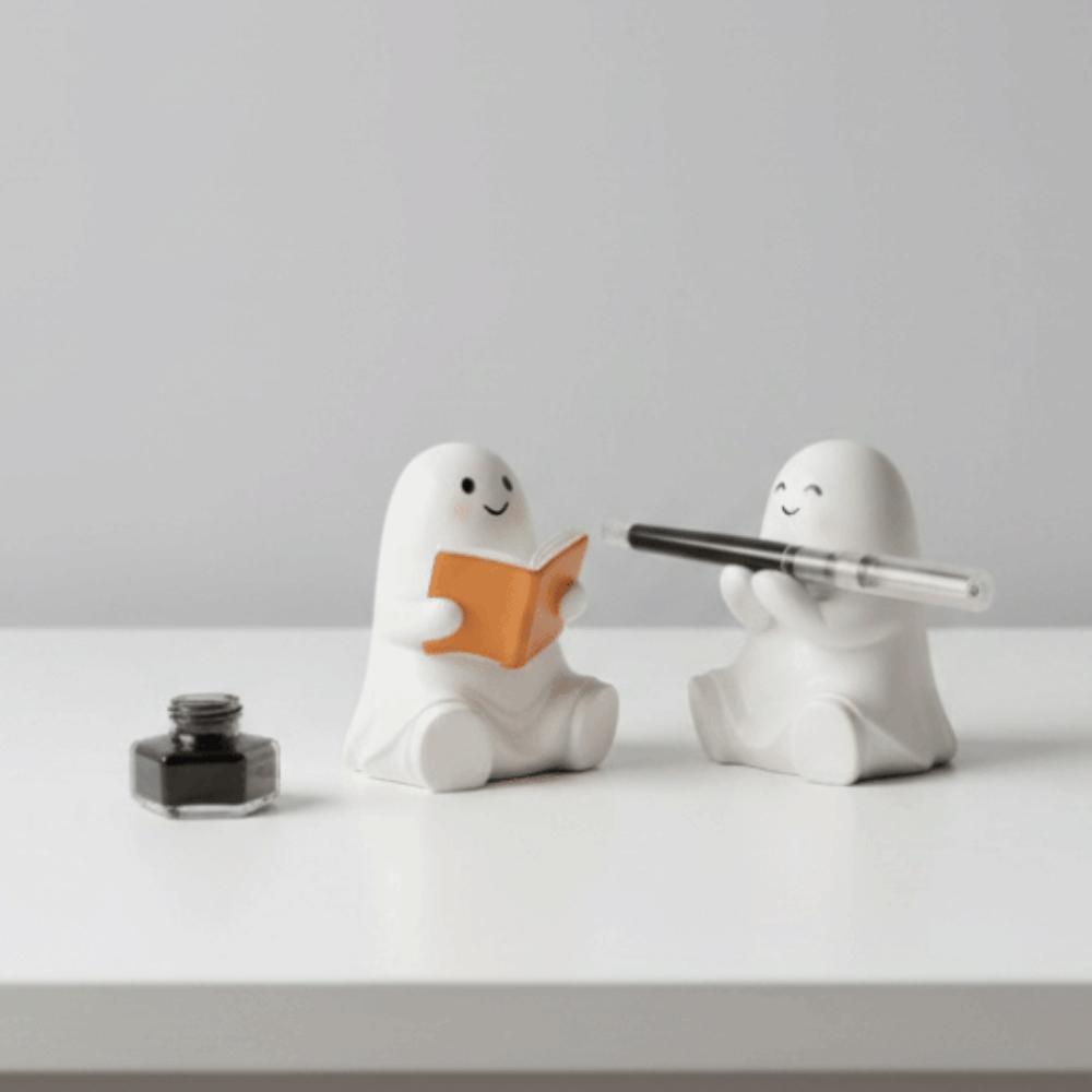 Resin Material Ghost Pen Holder Compact Size Spooky Pencil Stand Bookshelf Display