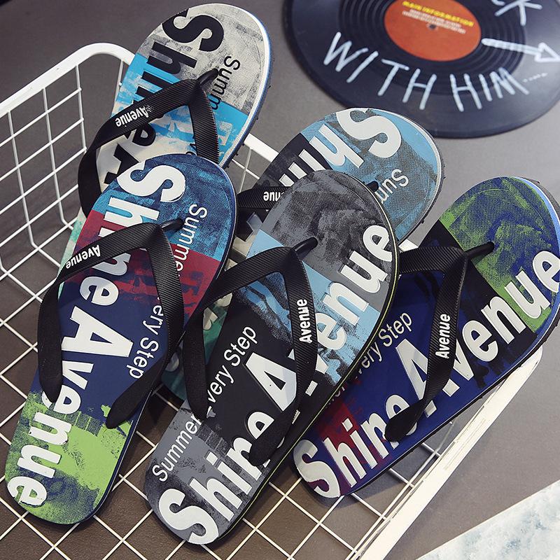 2025 Summer Slippers Men's Toe Post Flip Flops Trendy Outdoor Beach Sandals Non-Slip Casual Slip-On Personality Footwear for Men