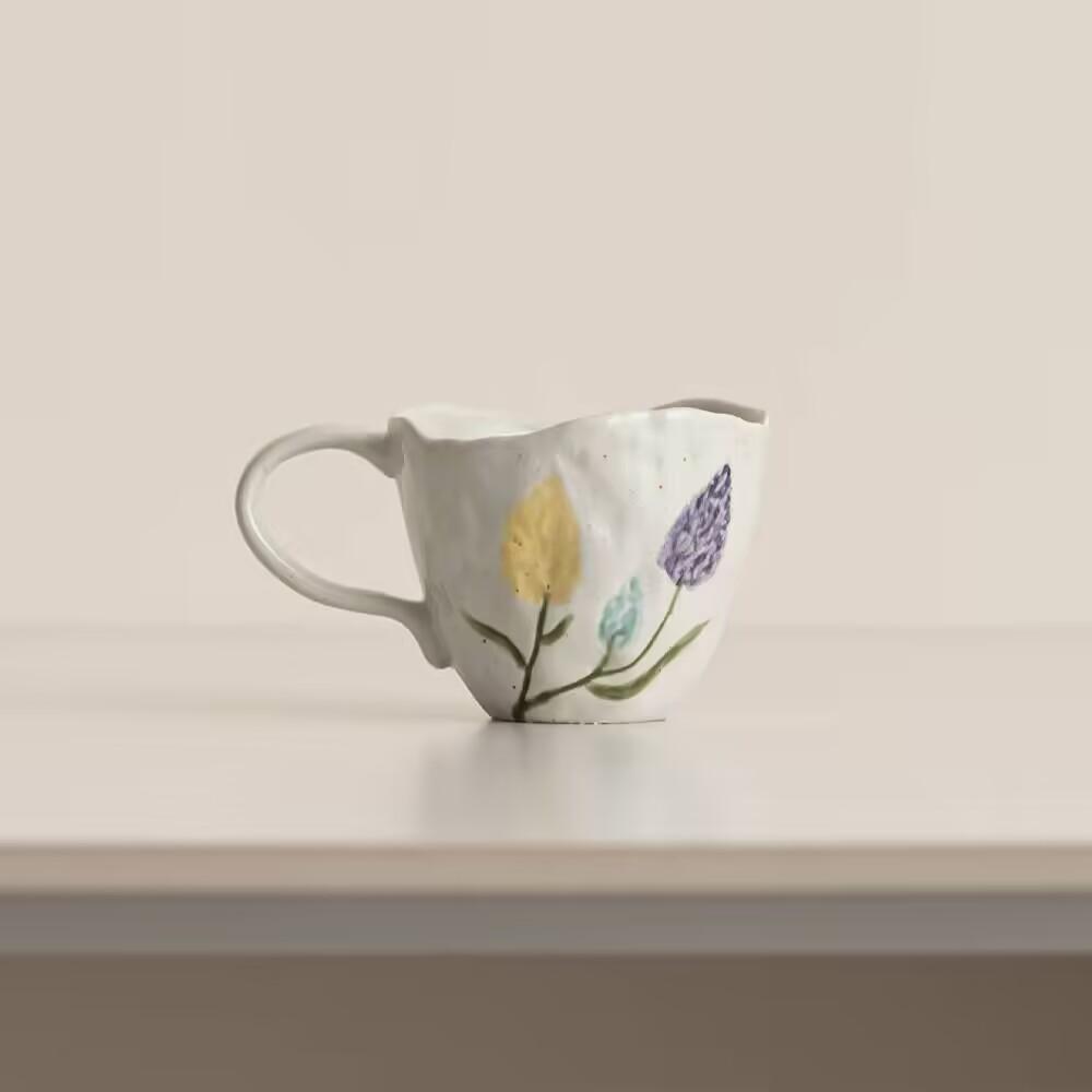 Jingdezhen hand-painted tulip mug for girls, modern style simple coffee cup, Korean-style drinking cup