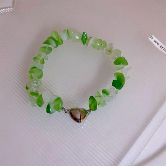 Elegant French Pearl Bracelet: Chic Retro Design for Women