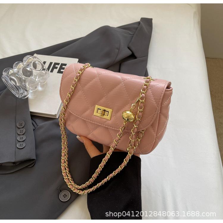 Fashion niche chain messenger bag Korean version super fire rhombus commuter small bag women's 2025 new women's shoulder bag