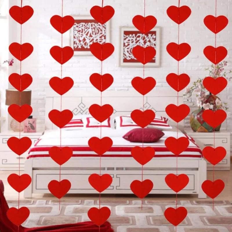 DIY Pre-Assembled Red Heart Felt Garland - Hanging Decoration for Valentine's Day, Birthday Party Supplies