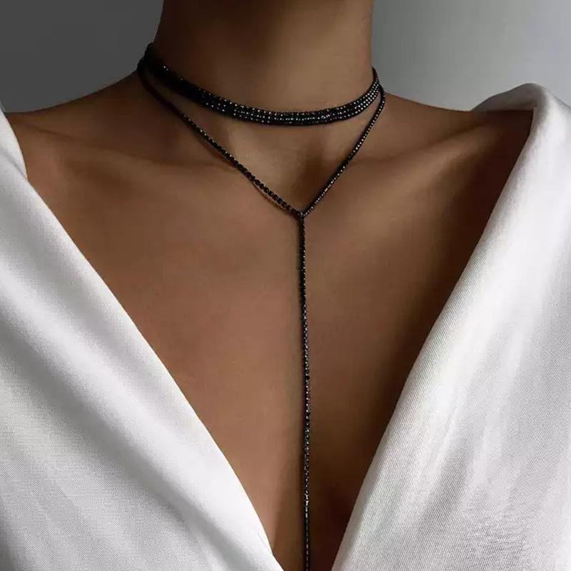 New Fashion Vintage Chic Sun Shaped Pendant Necklace for Women Simple Collarbone Chain Daily Accessories Party Jewelry Gifts