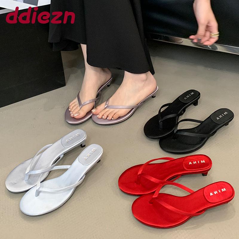 Fashion Red Fashion Round Toe Ladies Low Heel Slippers Sandals Shoes Summer Beach Slides Women Heeled Slippers Shoes Female Flip flops