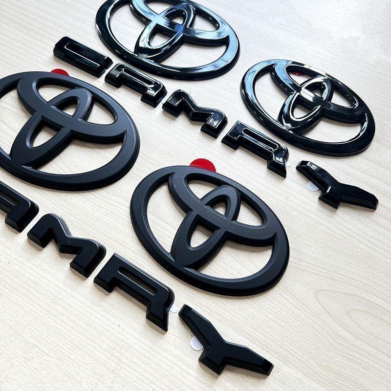 Set da 3 pezzi Emblema Cofano Emblema Bagagliaio Lettere Camry per 2024 2025 Toyota Camry 9ª Generazione Modifica OVERLAY Nero Lucido