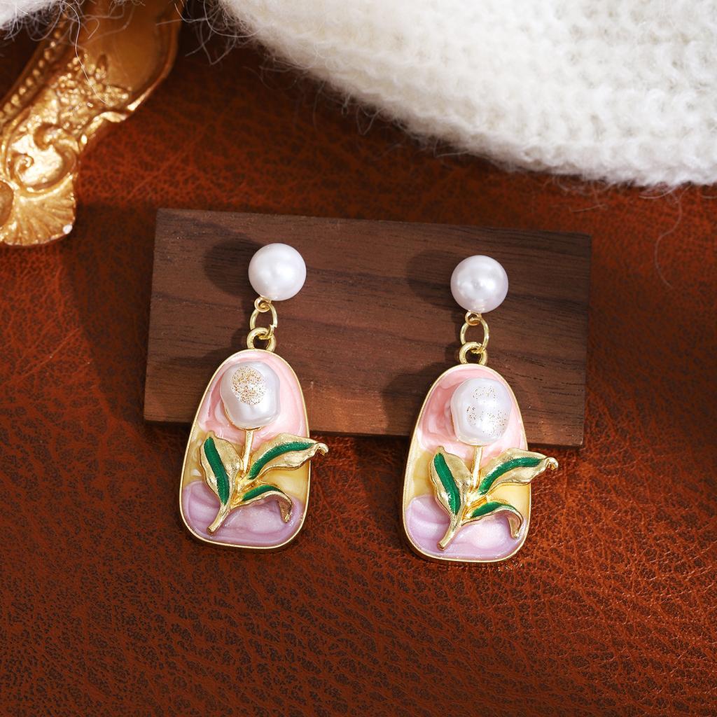 French Color Oil Drop Flower Pearl Stud Earrings Mori Fresh And Sweet Earrings Light Luxury Design Earrings Women
