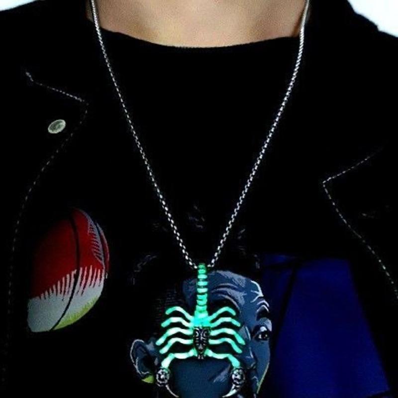 1PC Stainless Steel Personality Scorpion Pendant Fashion Luminous Scorpion Unique Hollow Out Design Hip Hop Chain Necklace