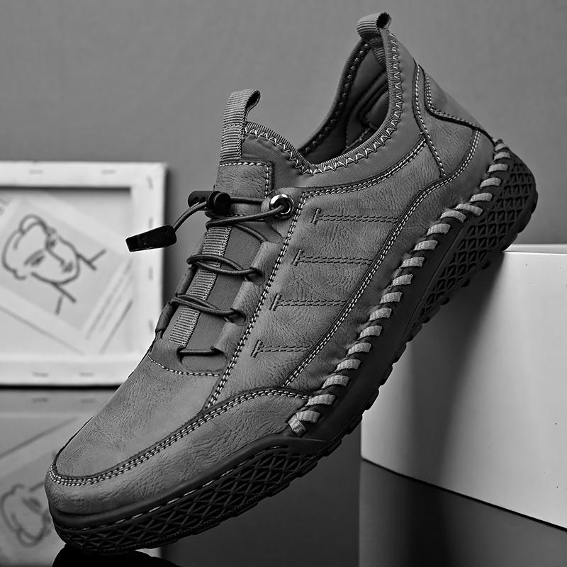 Men Casual Shoes outdoor Luxury Brand genuine Leather Mens Loafers Moccasins Breathable Black Driving Shoes men Size 38-46