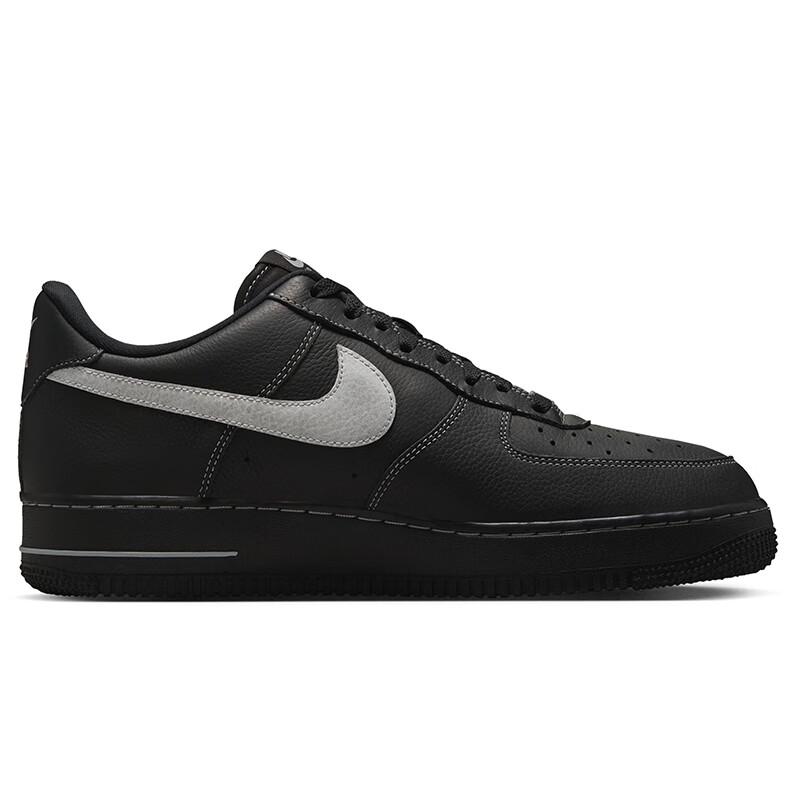 Nike Men's Air Force 1 '07 Shoes