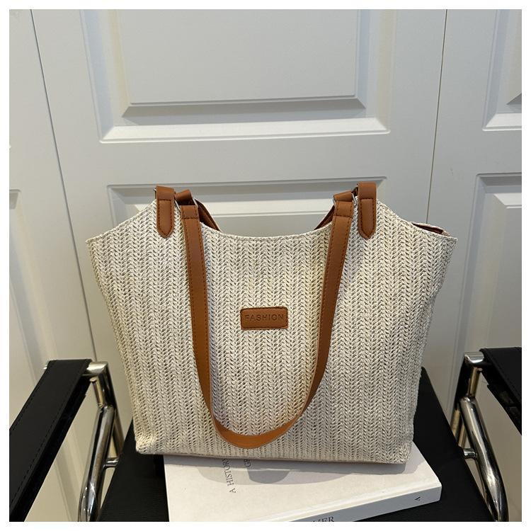 Casual texture simple 2025 new woven fashion trend summer design large capacity women's shoulder tote bag