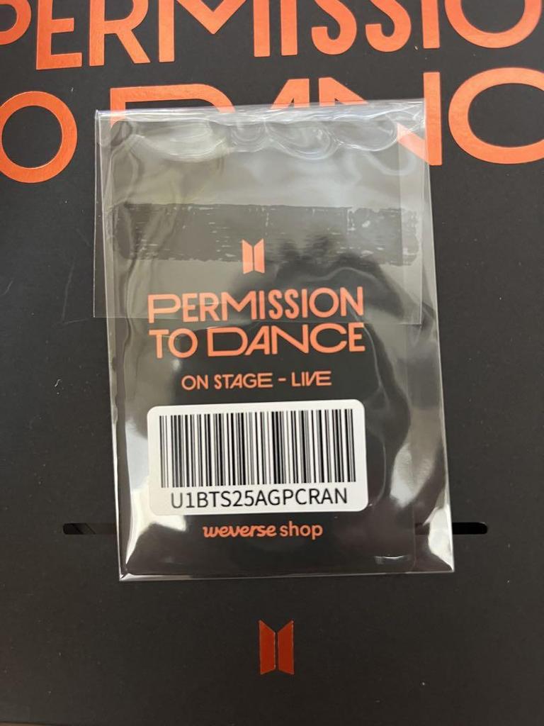 [USED] BTS PTD LIVE DigiCo Global Bonus Trading Card Jin