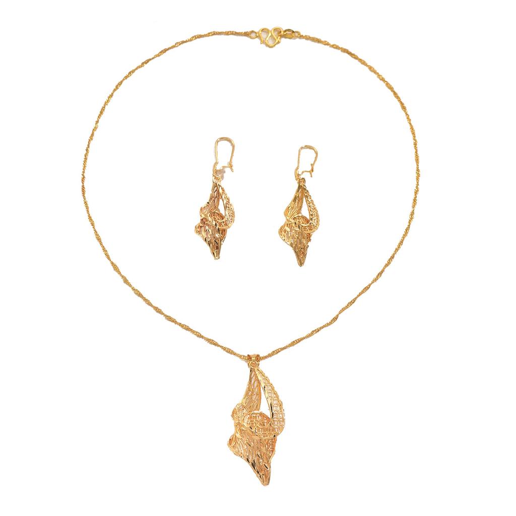 2025 New Middle East Jewelry Set Women's 18k Electroplated Gold Long Clavicle Chain Versatile Earrings