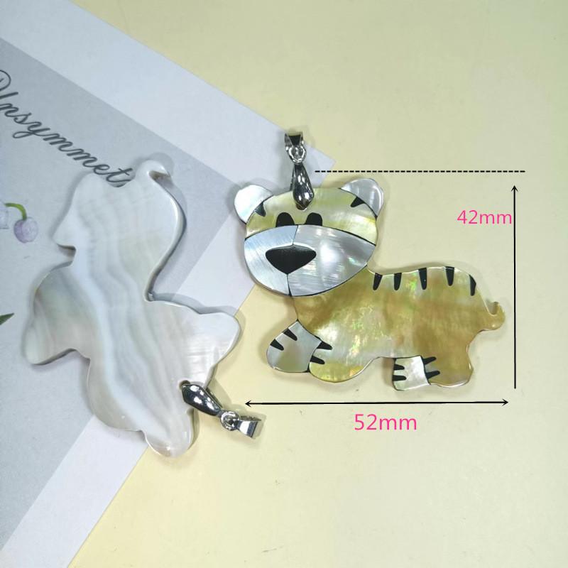 Animal Zodiac Shell Pendant Necklace With Polished Craft For Vintage Jewelry Enthusiasts