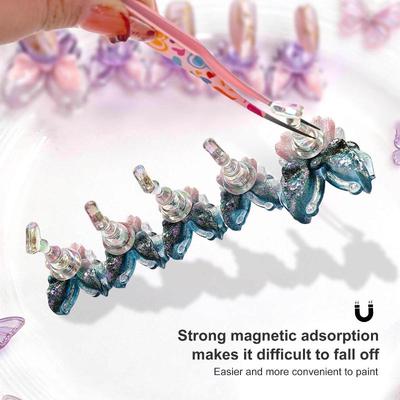 Designul unghiilor – Șabloane și ștampile pentru unghii