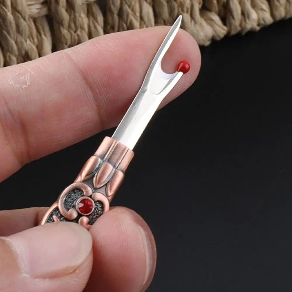 Poignée en alliage de Zinc Vintage, coupe-fil artisanal, découseur de point, dissolvant de fil à coudre, point de croix, travaux d'aiguille