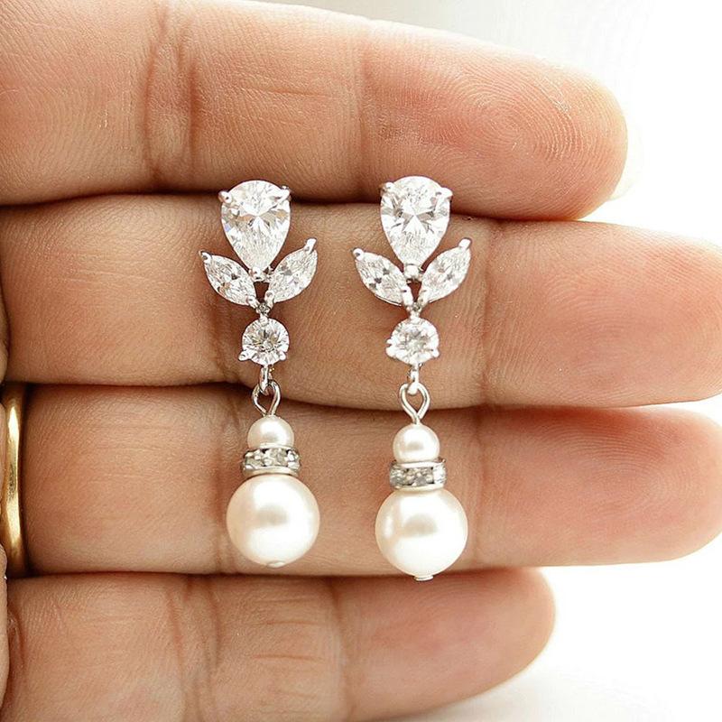 2026 Water Drop Geometric Design Earrings for Women, Imitation Pearl Zircon Elegant Temperament, Internet Red Zircon
